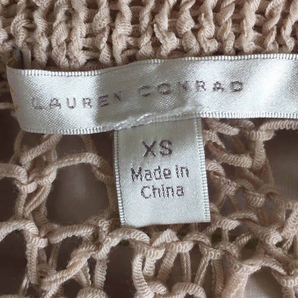 Lauren Conrad XS Crochet Top - Picture 3 of 4